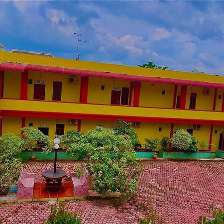 Hotel Rembulan Tebing Tinggi Extérieur photo